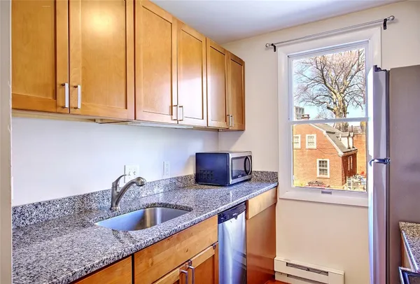 $2,300 | 274 South Main Street, Unit 27, Providence, RI 02903