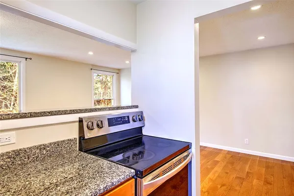 $2,300 | 274 South Main Street, Unit 27, Providence, RI 02903