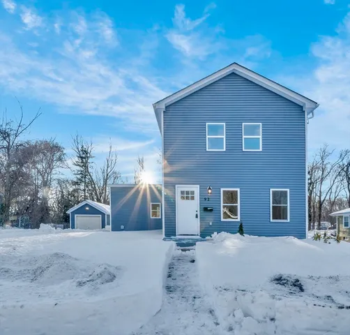 $599,000 | 92 Liberty Street, Rockland, MA 02370