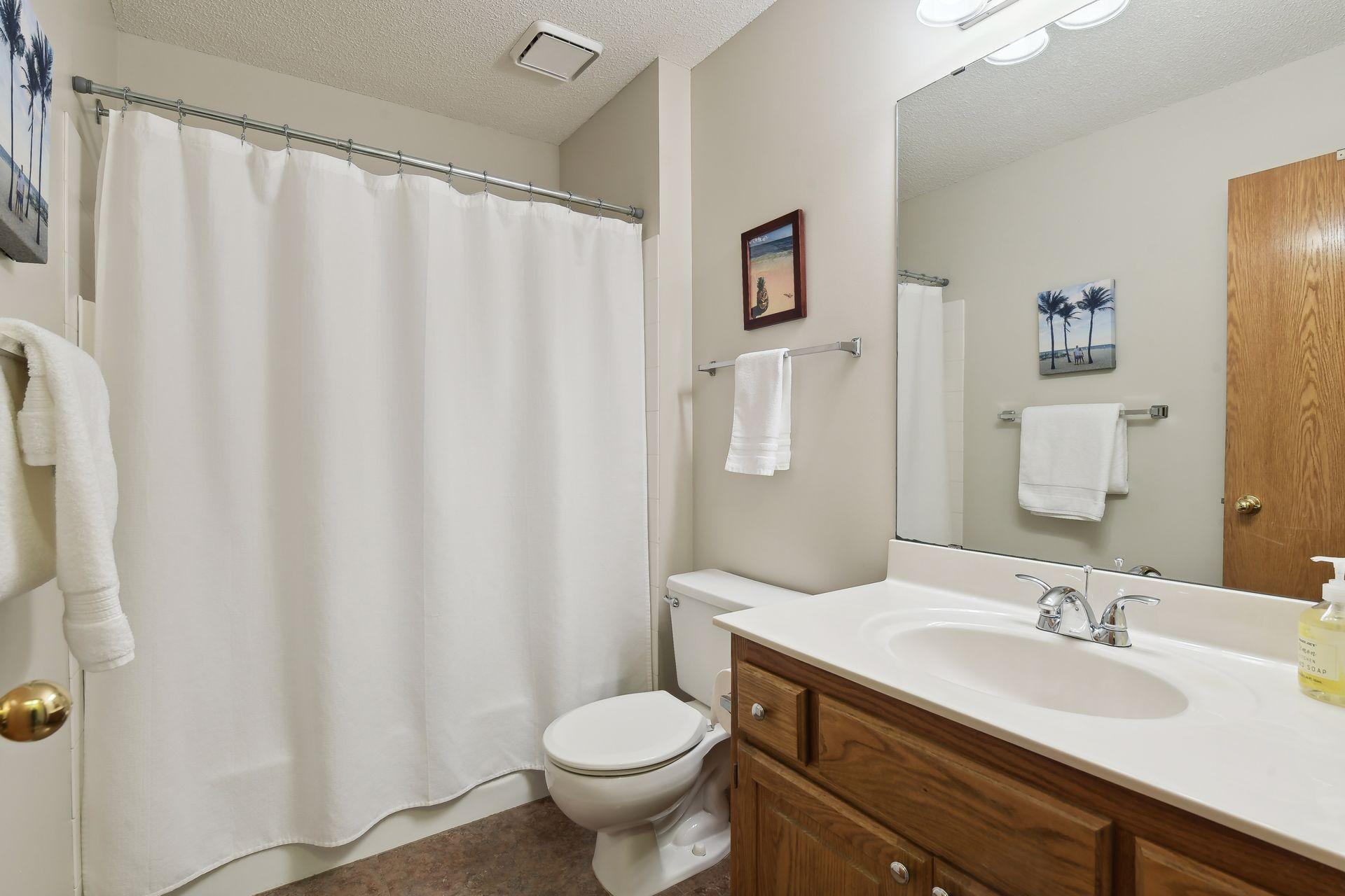 692 Oxford Road Eagan, MN 55123 - Photo 46 of 64 Gallery Image 46