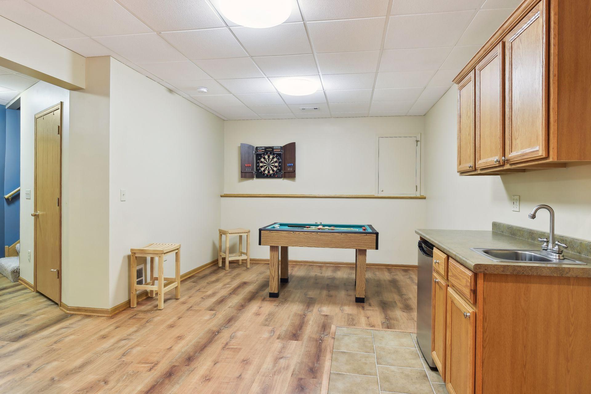 692 Oxford Road Eagan, MN 55123 - Photo 49 of 64 Gallery Image 49