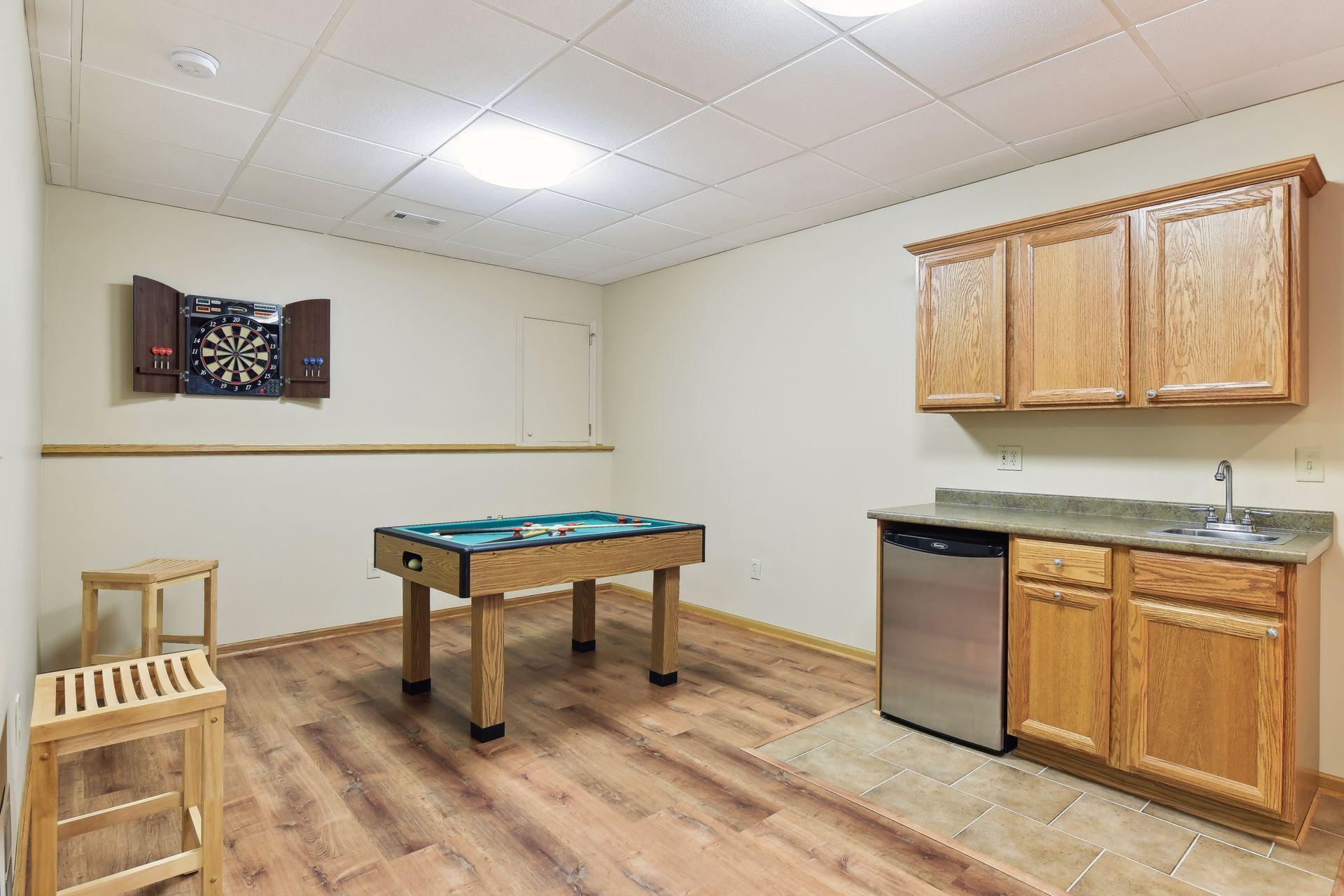 692 Oxford Road Eagan, MN 55123 - Photo 50 of 64 Gallery Image 50