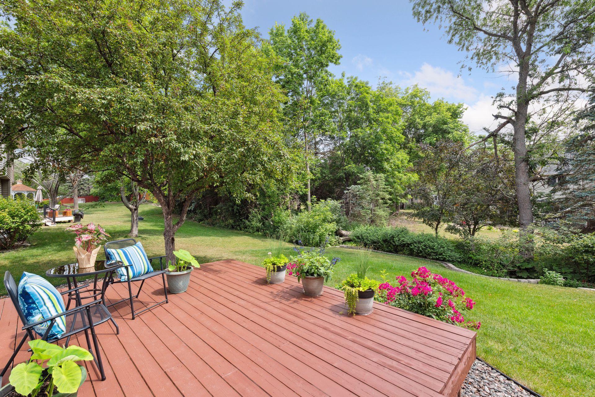 692 Oxford Road Eagan, MN 55123 - Photo 56 of 64 Gallery Image 56