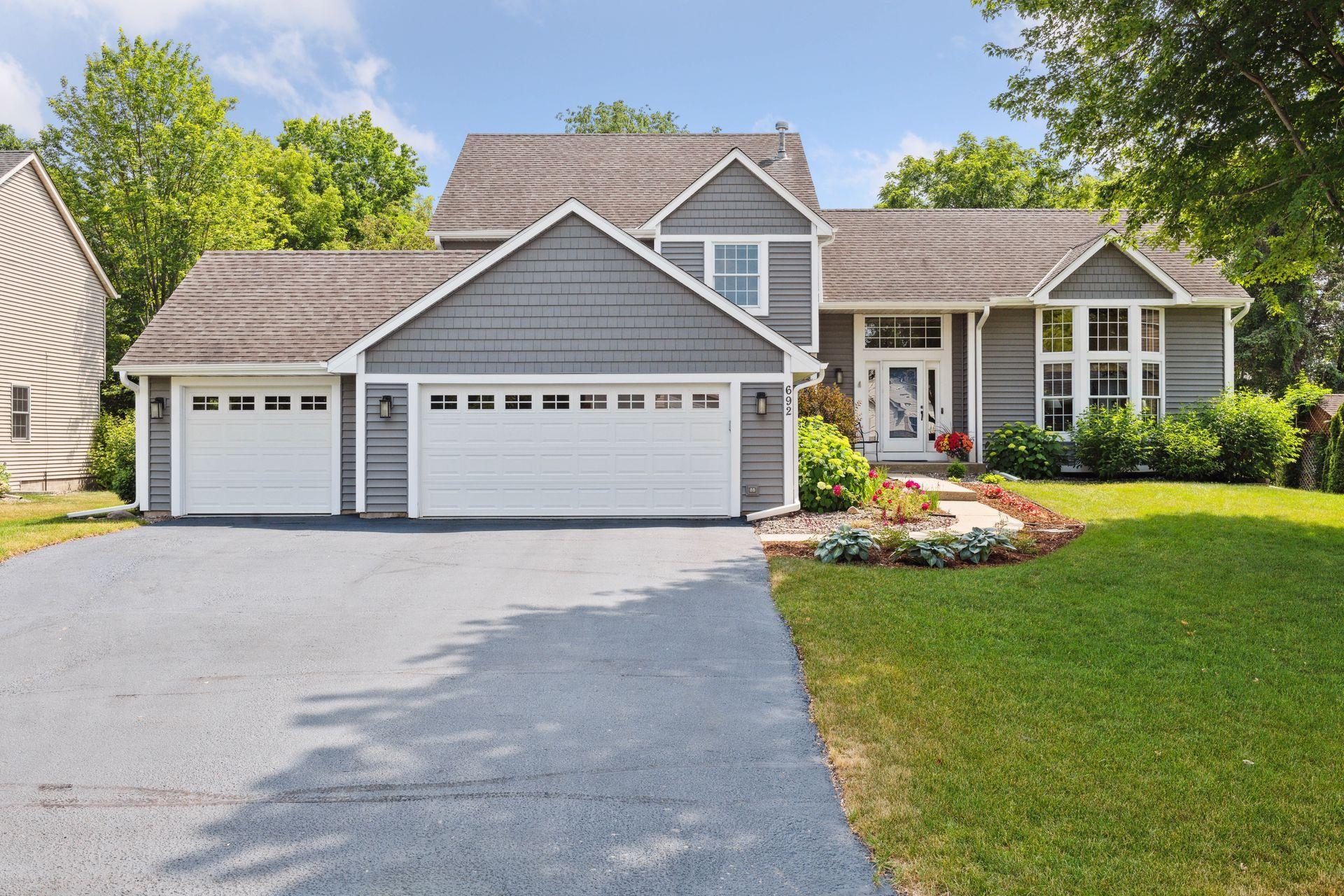 692 Oxford Road Eagan, MN 55123 - Photo 6 of 64 Gallery Image 6
