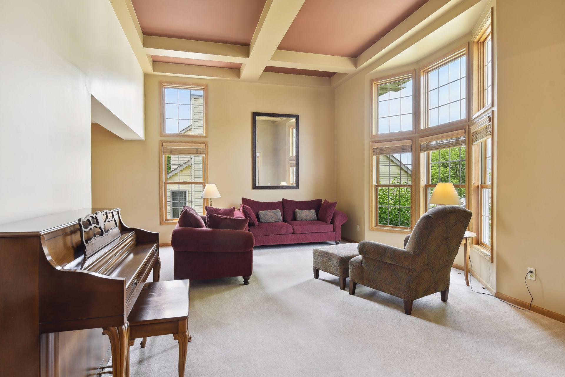 692 Oxford Road Eagan, MN 55123 - Photo 10 of 64 Gallery Image 10