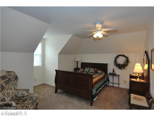 6966 Bridgewood Road Clemmons, NC 27012 - Photo 9 of 16 2nd Bedroom.