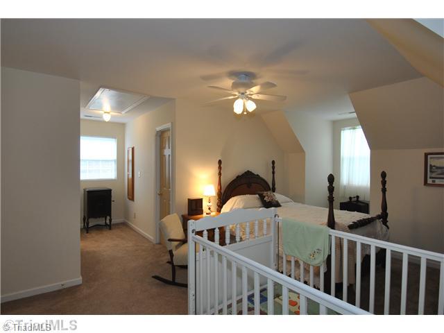 6966 Bridgewood Road Clemmons, NC 27012 - Photo 10 of 16 3rd Bedroom.