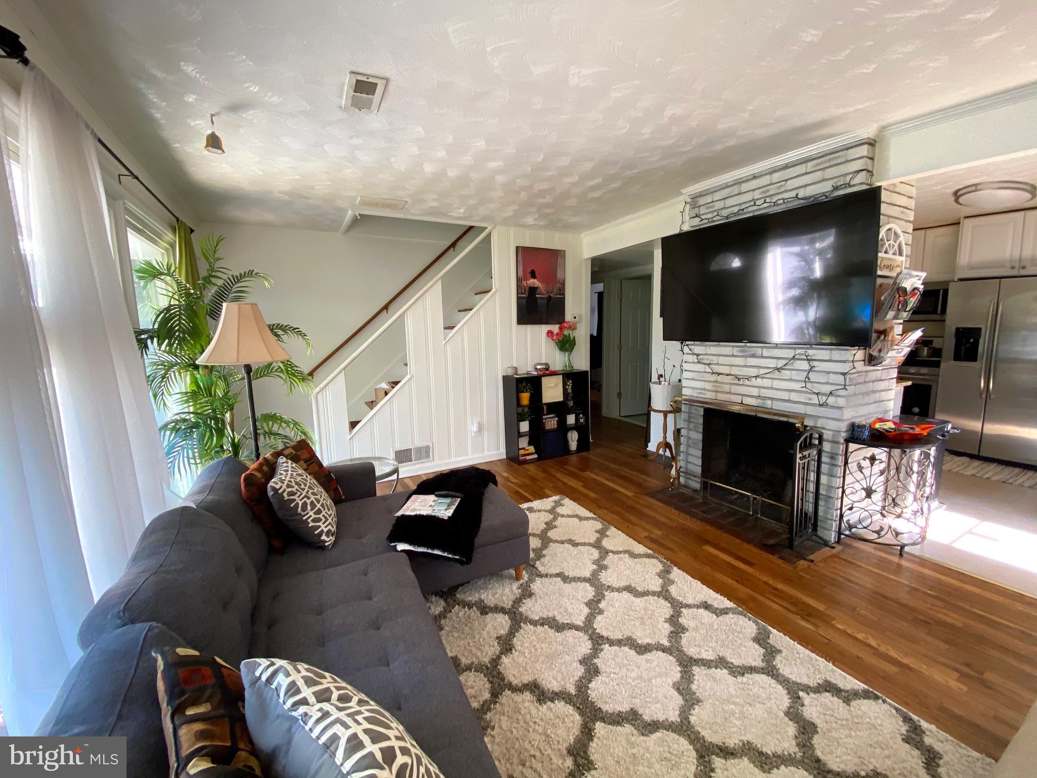 5705 Denfield Road Rockville, MD 20851 - Photo 4 of 14