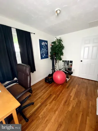 $3,400 | 5705 Denfield Road, Rockville, MD 20851