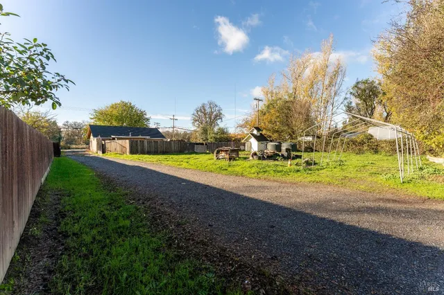 $490,000 | 2580 Center Valley Road, Willits, CA 95490