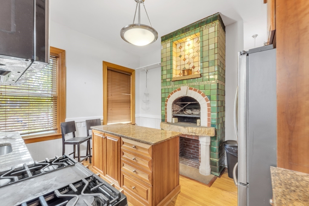 38 Spring Park Avenue Boston, MA 02130 - Photo 18 of 40