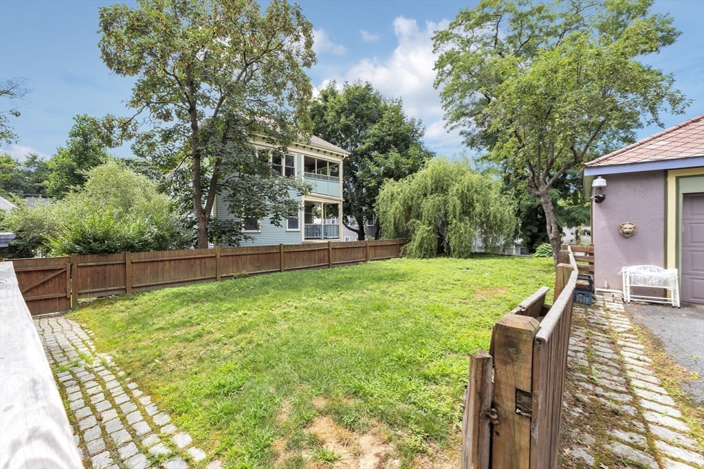 38 Spring Park Avenue Boston, MA 02130 - Photo 34 of 40