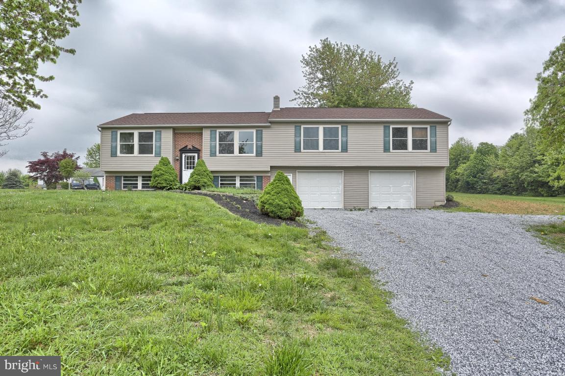40 Scheller Road New Providence, PA 17560 - Photo 2 of 17