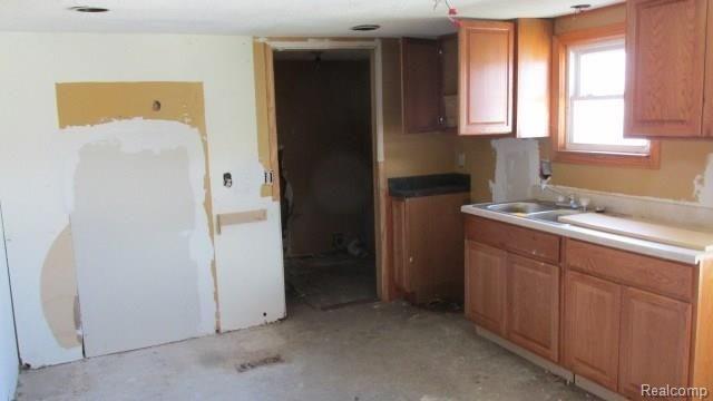 5205 Chartier Road Marine City, MI 48039 - Photo 3 of 6 OA-6-7827-i2435954U-Interior.jpg