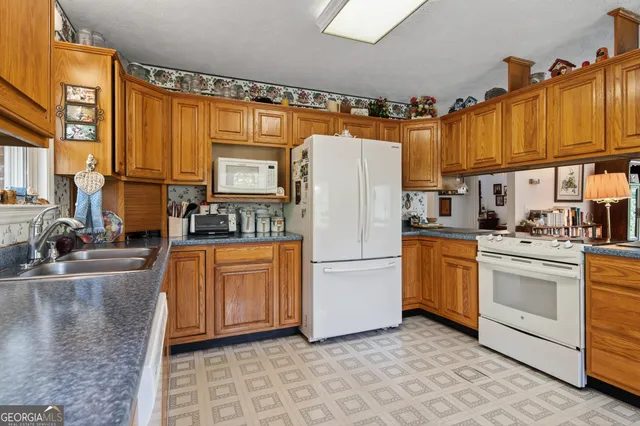 $625,000 | 192 Dobson Mountain Road, Franklin, NC 28734