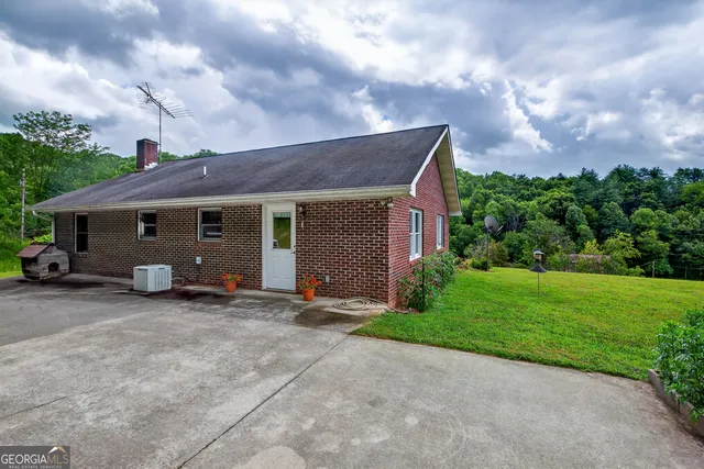 $625,000 | 192 Dobson Mountain Road, Franklin, NC 28734