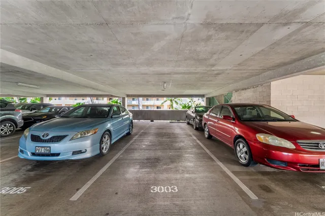 $590,000 | 3054 Ala Poha Place, Unit 1902, Honolulu, HI 96818