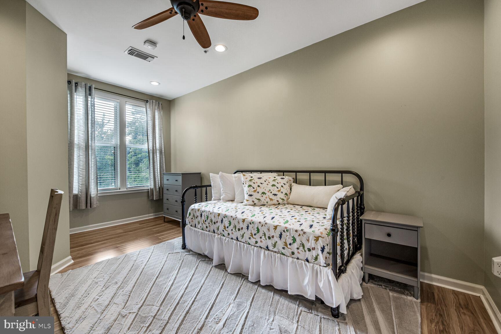 12000 Market Street, Unit 182 Reston, VA 20190 - Photo 16 of 30 Bedroom 2