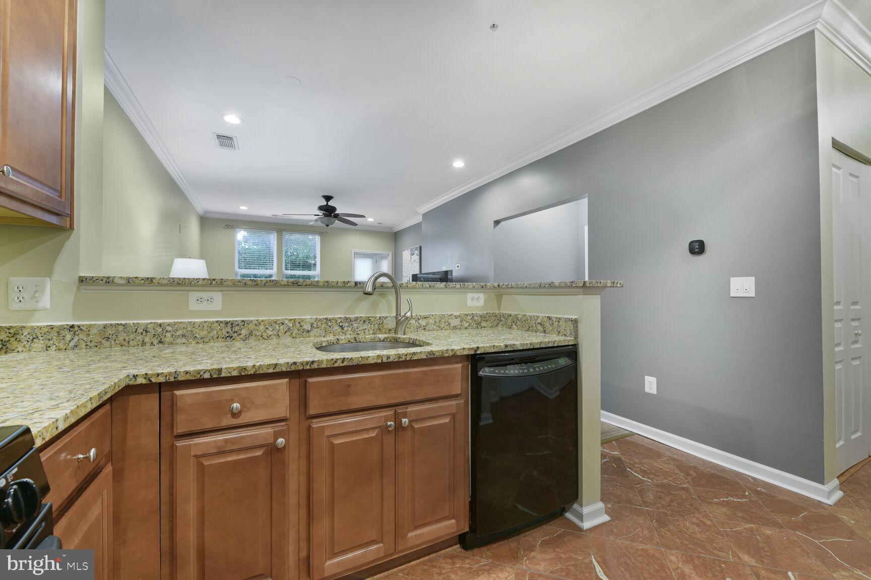 12000 Market Street, Unit 182 Reston, VA 20190 - Photo 6 of 30 Kitchen