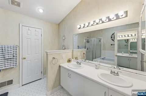 $849,000 | 496 Shadow Mountain Road, Mahwah, NJ 07430