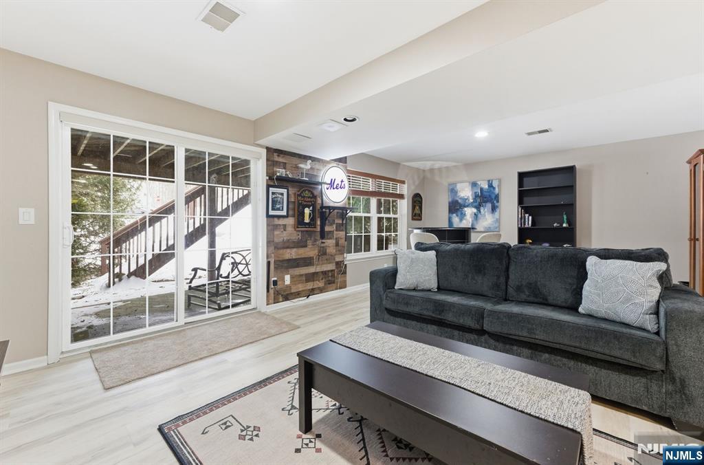 496 Shadow Mountain Road Mahwah, NJ 07430 - Photo 27 of 47