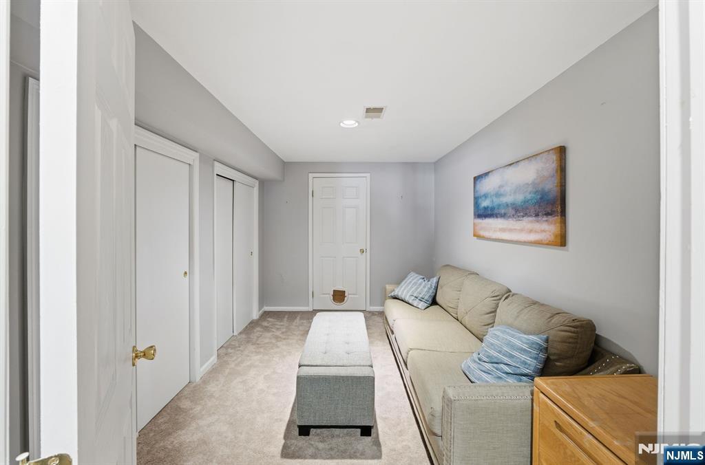 496 Shadow Mountain Road Mahwah, NJ 07430 - Photo 33 of 47