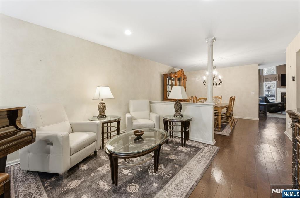 496 Shadow Mountain Road Mahwah, NJ 07430 - Photo 4 of 47