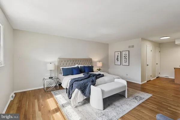 $760,000 | 8 Woodbury Lane, Lawrenceville, NJ 08648