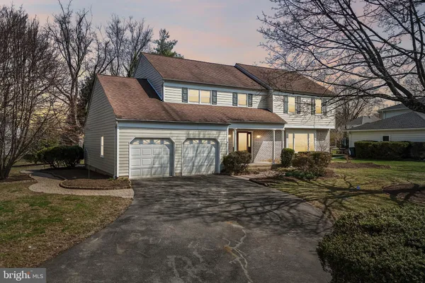 $760,000 | 8 Woodbury Lane, Lawrenceville, NJ 08648