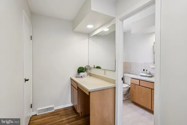 $760,000 | 8 Woodbury Lane, Lawrenceville, NJ 08648