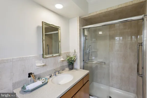 $760,000 | 8 Woodbury Lane, Lawrenceville, NJ 08648