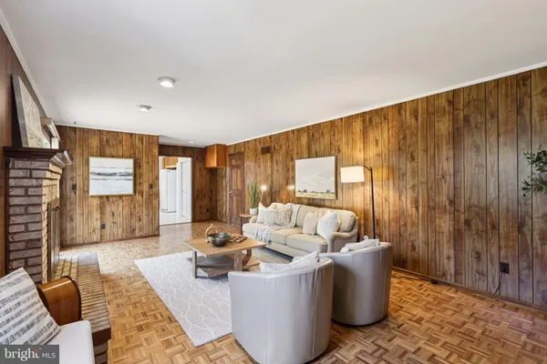 $760,000 | 8 Woodbury Lane, Lawrenceville, NJ 08648