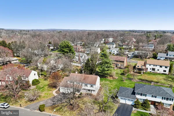 $760,000 | 8 Woodbury Lane, Lawrenceville, NJ 08648