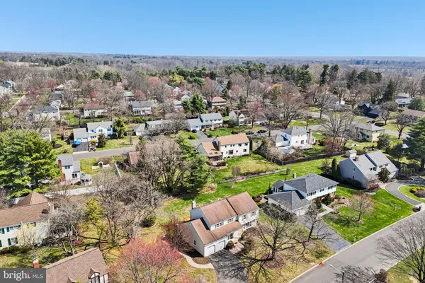 $760,000 | 8 Woodbury Lane, Lawrenceville, NJ 08648