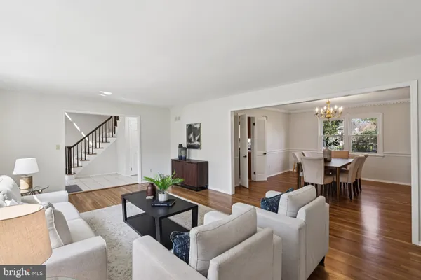 $760,000 | 8 Woodbury Lane, Lawrenceville, NJ 08648