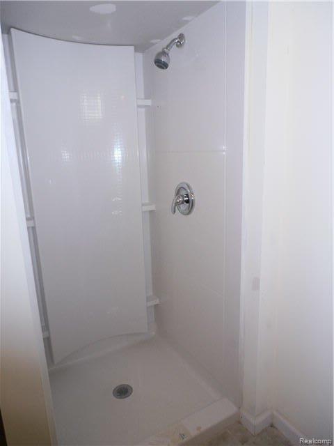 9659 Ruth Avenue Allen Park, MI 48101 - Photo 15 of 15 All-new ¾ bath w/WI shower