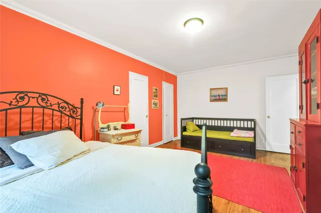 $275,000 | 84-51 Beverly Road, Unit 5P | Kew Gardens