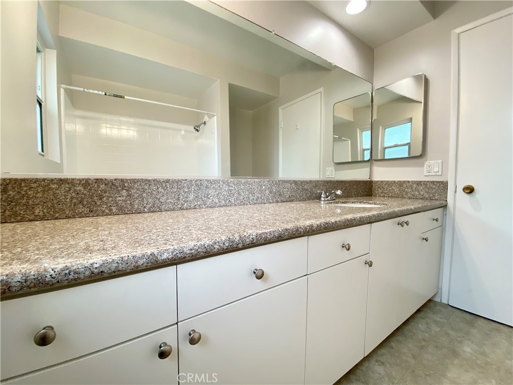 3335 Triangle Place, Unit 6 Glendale, CA 91208 - Photo 12 of 12