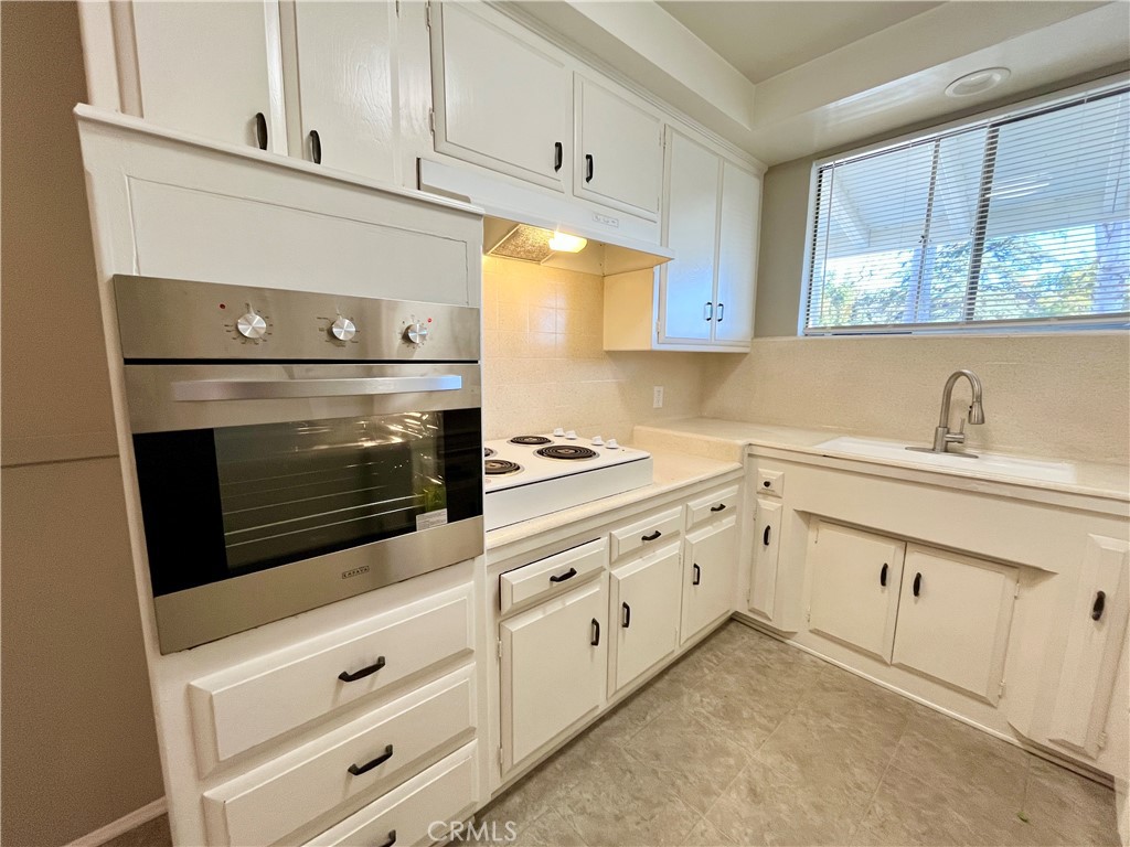 3335 Triangle Place, Unit 6 Glendale, CA 91208 - Photo 6 of 12