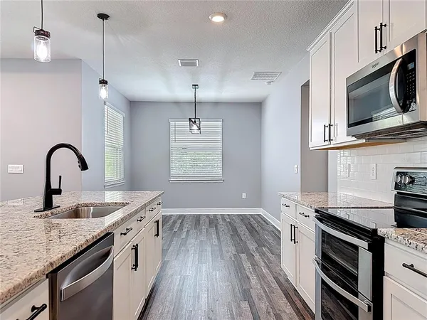 $5,495 | 17535 Cantarina Cove, Lakewood Ranch, FL 34211