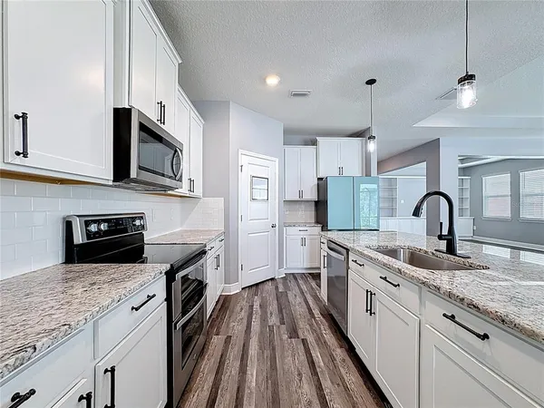 $5,495 | 17535 Cantarina Cove, Lakewood Ranch, FL 34211