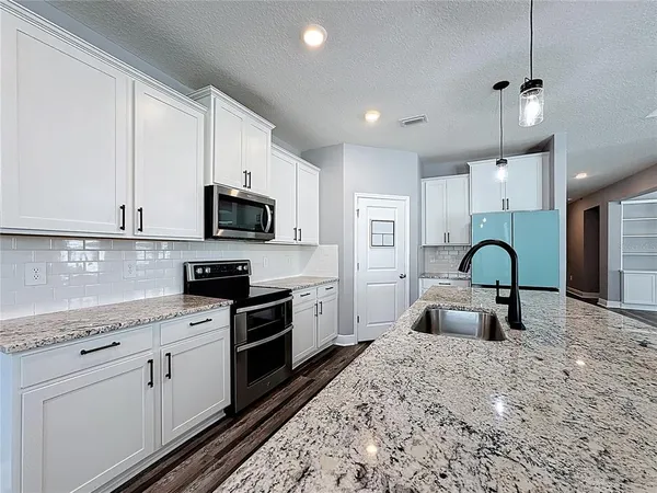 $5,495 | 17535 Cantarina Cove, Lakewood Ranch, FL 34211