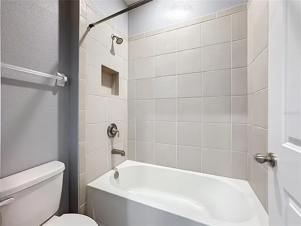 $5,495 | 17535 Cantarina Cove, Lakewood Ranch, FL 34211