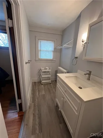 $1,000 | 412 Delmar Place, Salina, NY 13208