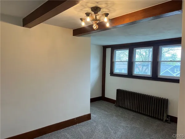 $1,000 | 412 Delmar Place, Salina, NY 13208