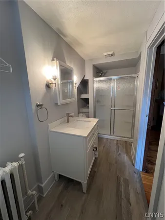 $1,000 | 412 Delmar Place, Salina, NY 13208