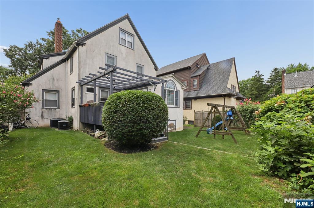 936 Red Road Teaneck, NJ 07666 - Photo 37 of 38