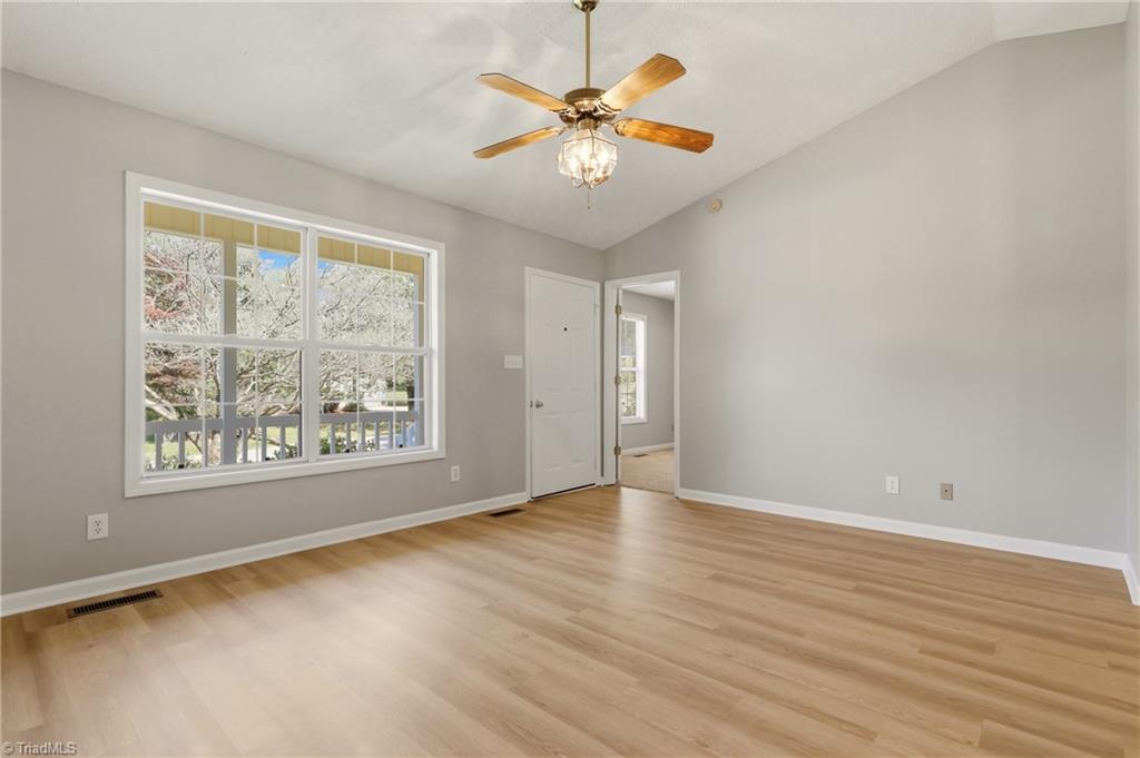 3604 Akers Court High Point, NC 27263 - Photo 9 of 32