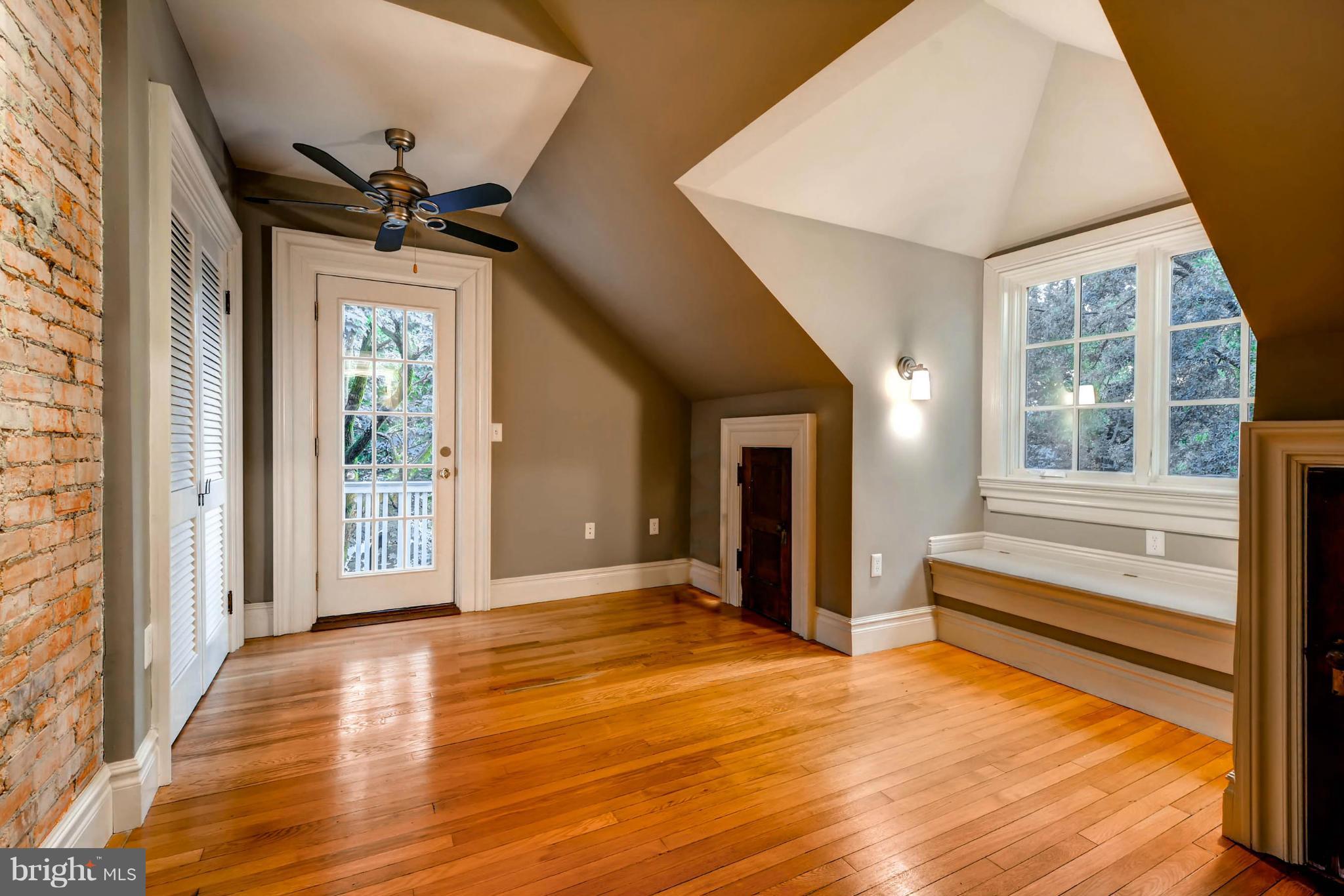 4608 Roland Avenue Baltimore, MD 21210 - Photo 24 of 30 Bedroom