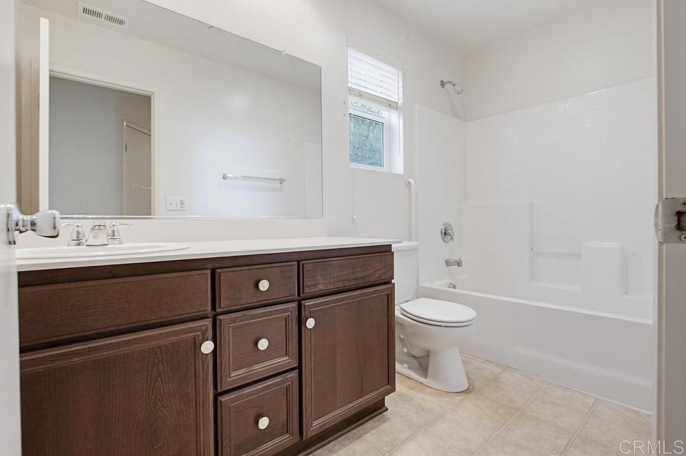 352 Tom McGuinness Jr Circle Fallbrook, CA 92028 - Photo 26 of 65